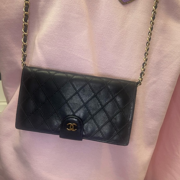 Authentic CHANEL Black Quilted Wallet with Gold Logo with box and COA. - Picture 15 of 17